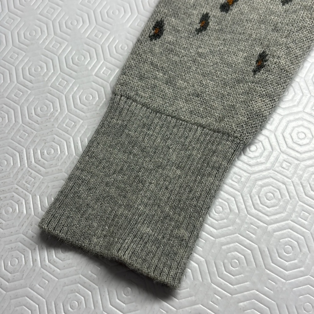 Gap Animal Print Merino Wool Blend Long Sleeve Crew Neck Sweater XS Grey - Picture 4 of 11